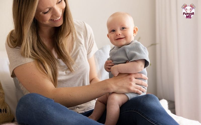 bài tập ngồi cho trẻ sơ sinh